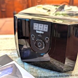Like New GemOro Ultrasonic Jewelry Cleaner  with Instruction Manual